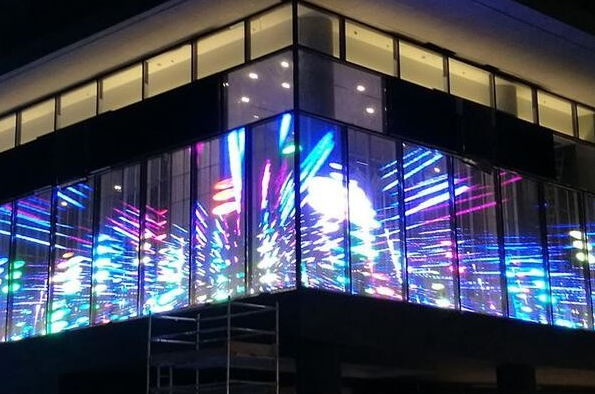 透明LED幕墻的優勢及發展前景